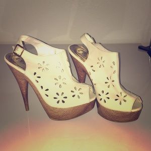 Cream eyelet platform heels 7.5